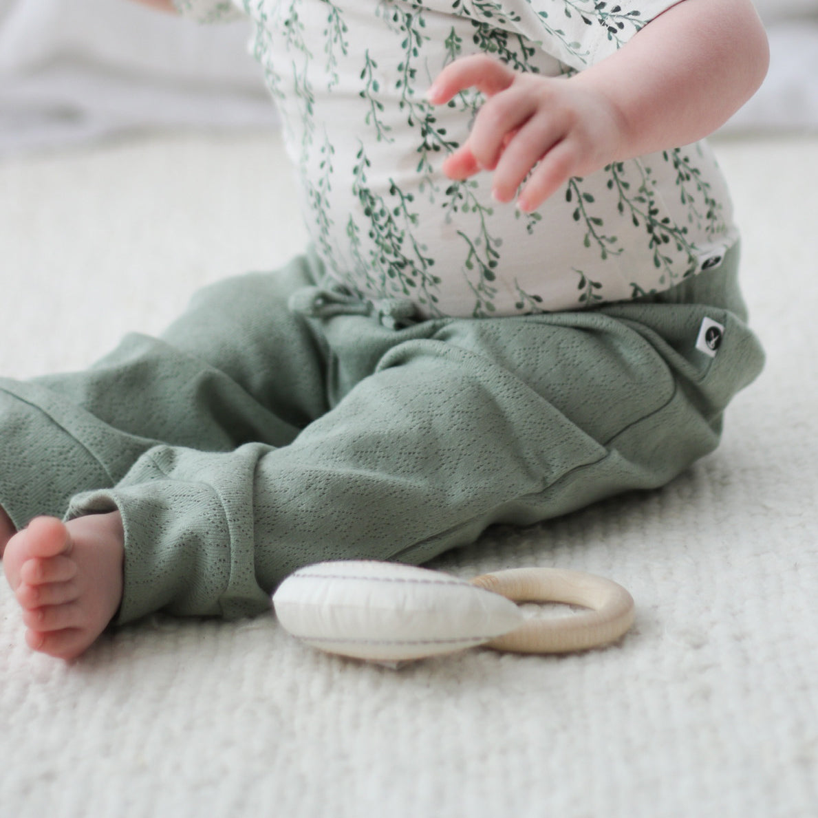 baby boys' bottoms