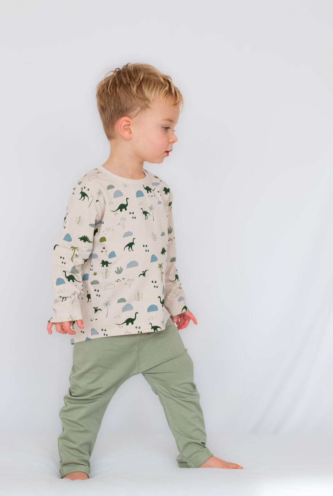 Child wearing Seagrass Marley Pants by Burrow and Be